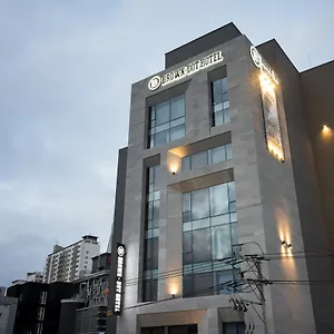 Brown-Dot Hotel Guseo Busan